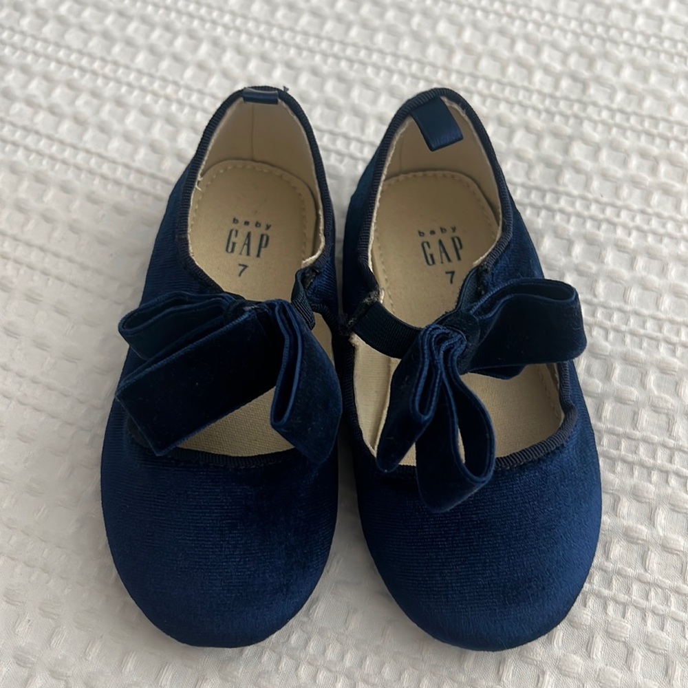 Toddler Navy blue velvet shoes
